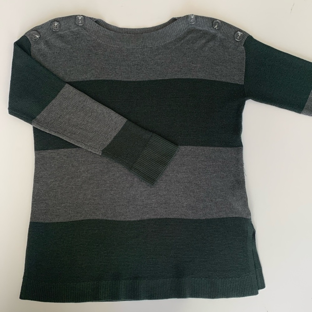 VINCE CAMUTO STRIPED SWEATER